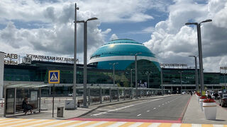 アスタナ国際空港 (TSE)