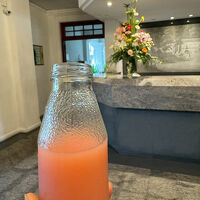 チェックイン待ちに貰ったジュース