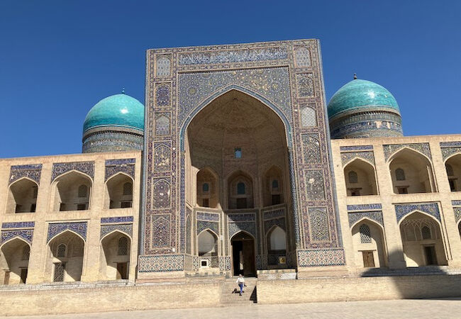 ミル アラブ メドレセ