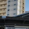 駅の目の前