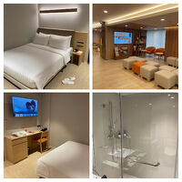 シャワーしかありませんが、清潔感のある部屋です。