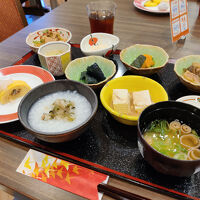 朝食