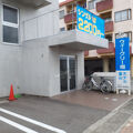 1泊料金は最安値が2700円と駐車場代600円か400円です。