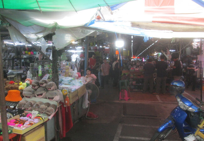 マニアックな物を売っています