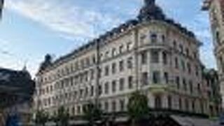 エリート ホテル アドロン