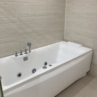 ジャグジー付きでした