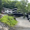 季節限定営業、山中の秘湯宿