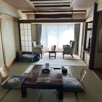 昔ながらの国際観光スタイルの和室