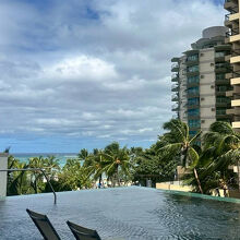 アロヒラニ リゾート ワイキキ ビーチ