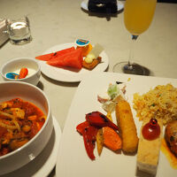 ラウンジ・イブニングカクテル