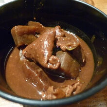 どて煮　名古屋グルメです　ビールが飲みたくなります