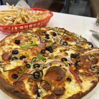 一階のピザ屋です。とても美味しかったです。