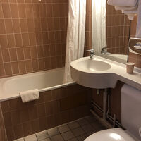 バスタブがありましたがとても狭いです