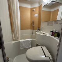 ユニットバスは狭いです