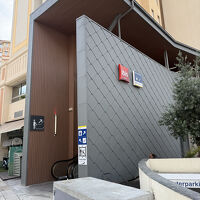 入り口のエスカレーター