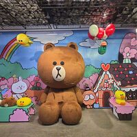 入口のブラウン＆フレンズ