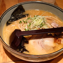 白樺山荘 新千歳空港店