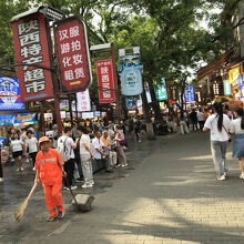 鼓楼に隣接する回民街