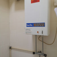 シャワー・トイレ付きツインルーム