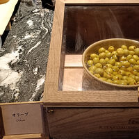 ラウンジで一杯　おつまみ付きです