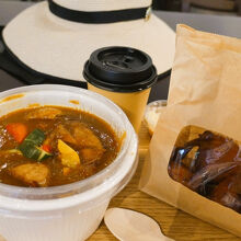 ゴロゴロやさいのカレーとポテッコとコーヒー