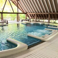 子ども禁止のハイドロセラピープール