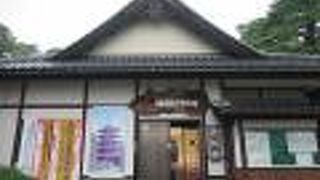 瑠璃光寺受付の裏の建物です