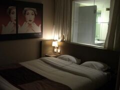 スタンディング ホテル スイーツ バイ アクティソース 写真