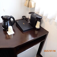 コーヒーメーカー、カプセル、湯沸かしポット