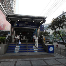 ラマ9世駅 (MRT)