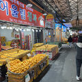 有名な市場　駐車場も近くにありました