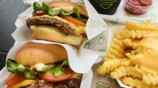 シェイクシャック 新宿サザンテラス