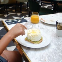 朝食は、それなりで高級感あります。