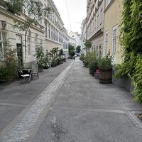 ホステル前の道