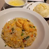 551蓬莱 関西空港店