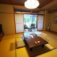 部屋（和室10畳＋広縁付き）