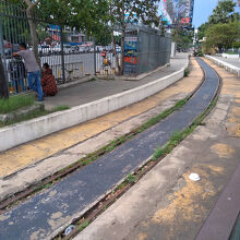 プノンペン国際空港 (PNH)