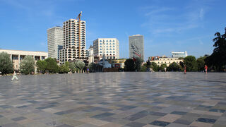 スカンデルベグ広場