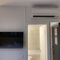 ダイキンのエアコンが付いていました。