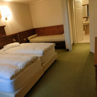 部屋は広々とし、ベッドもゆったり。眺望も素敵でした