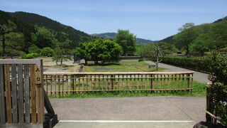 住まいや生活の名残が残っている