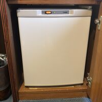 冷蔵庫は空水は無し