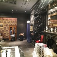 フロントまわりもイギリス風にまとめています