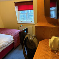 かなり狭めです。