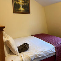 ベッドサイズ、ひとりで寝るには心地良い感じでした。