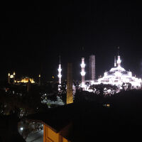 朝食レストランのテラスからの眺望（夜景）