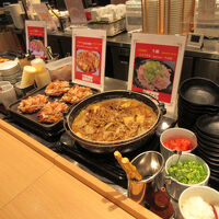 朝食の御当地料理、たこ焼き、お好み焼き、牛鍋