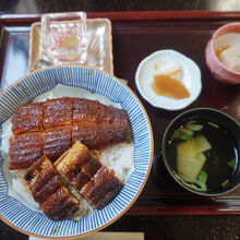 うなぎ割烹 みかわ三水亭 本館／はなれ