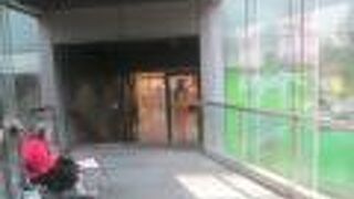 シーロム コンプレックス