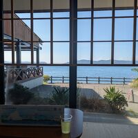 チェックイン後の梅ジュースサービス